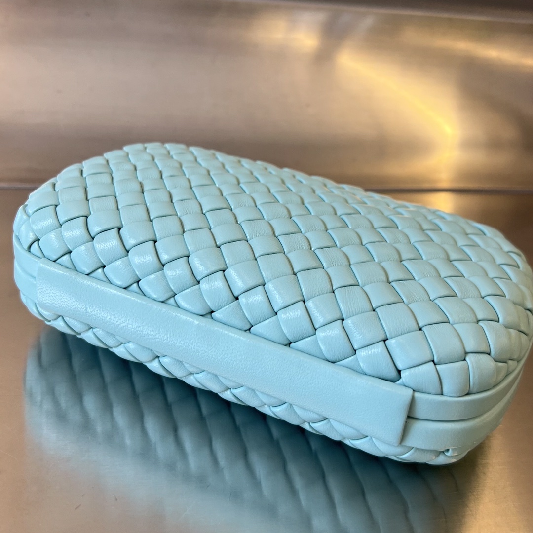 Knot Padded Intreccio Leather Clutch Sky Blue